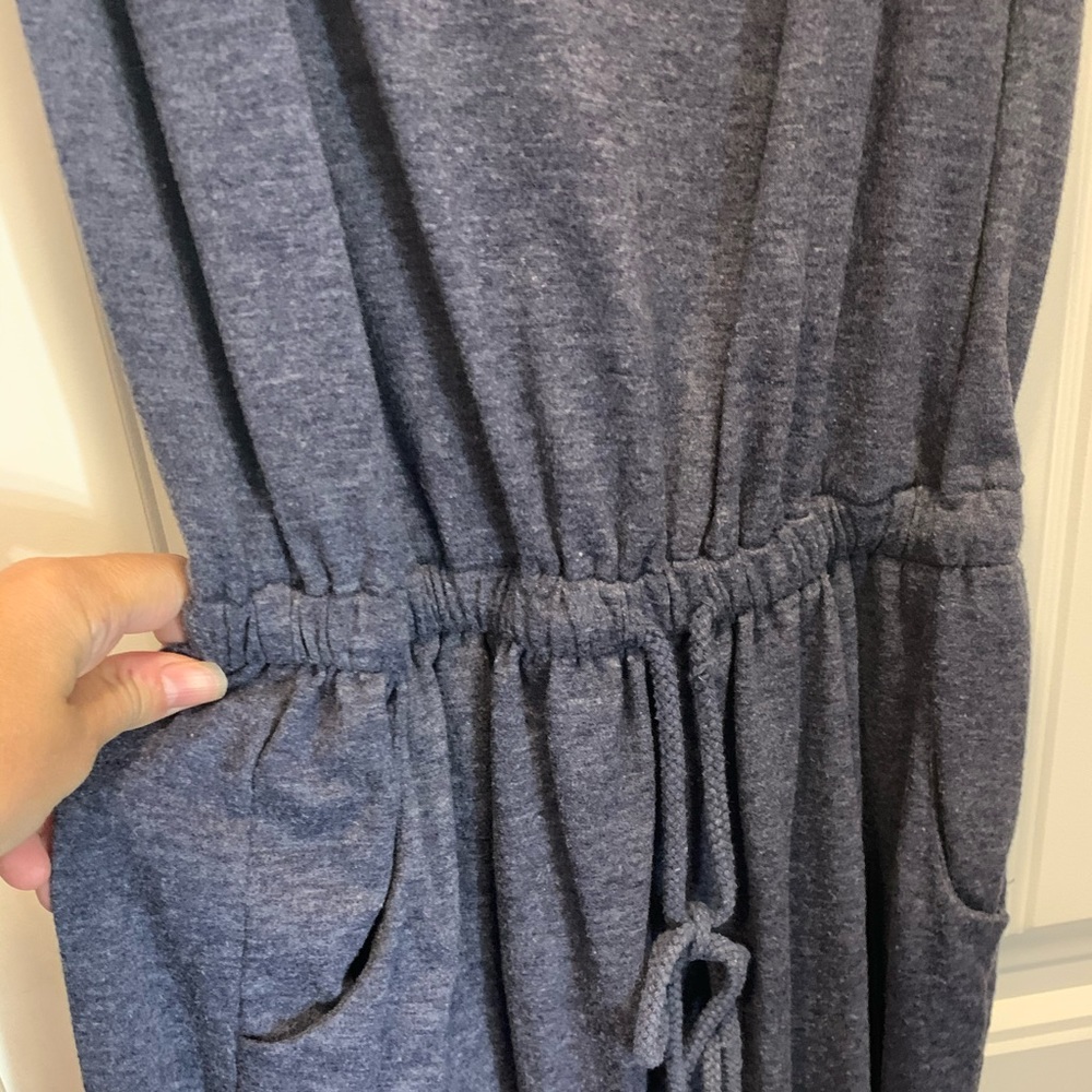 SOLD IN BUNDLE! Soft and comfy jumper